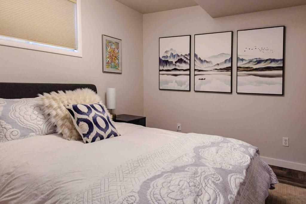 Fireweed Gardens In Roger'S Park Apartment Anchorage Exterior photo